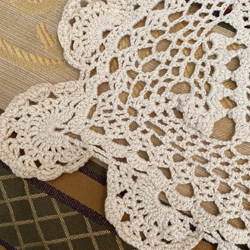 2 rectangle doilies